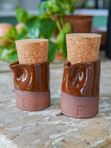Brown on reddish brown shaker set